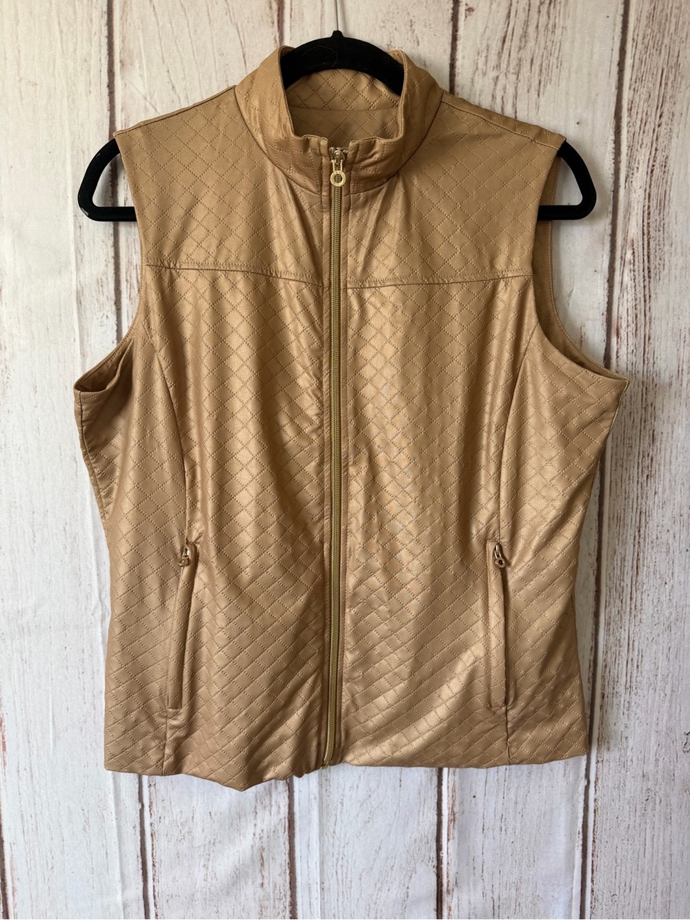 Tail Activewear Women's Gold Quilted Full Zip Golf Vest Size M